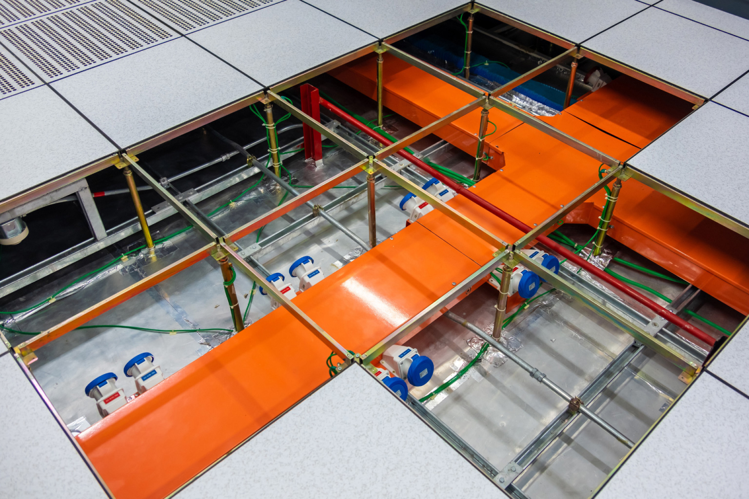 Visible UFAD system at a commercial property